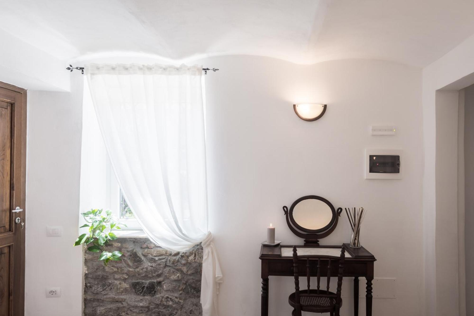 La Crociata Bed & Breakfast ซาร์ซานา ภายนอก รูปภาพ