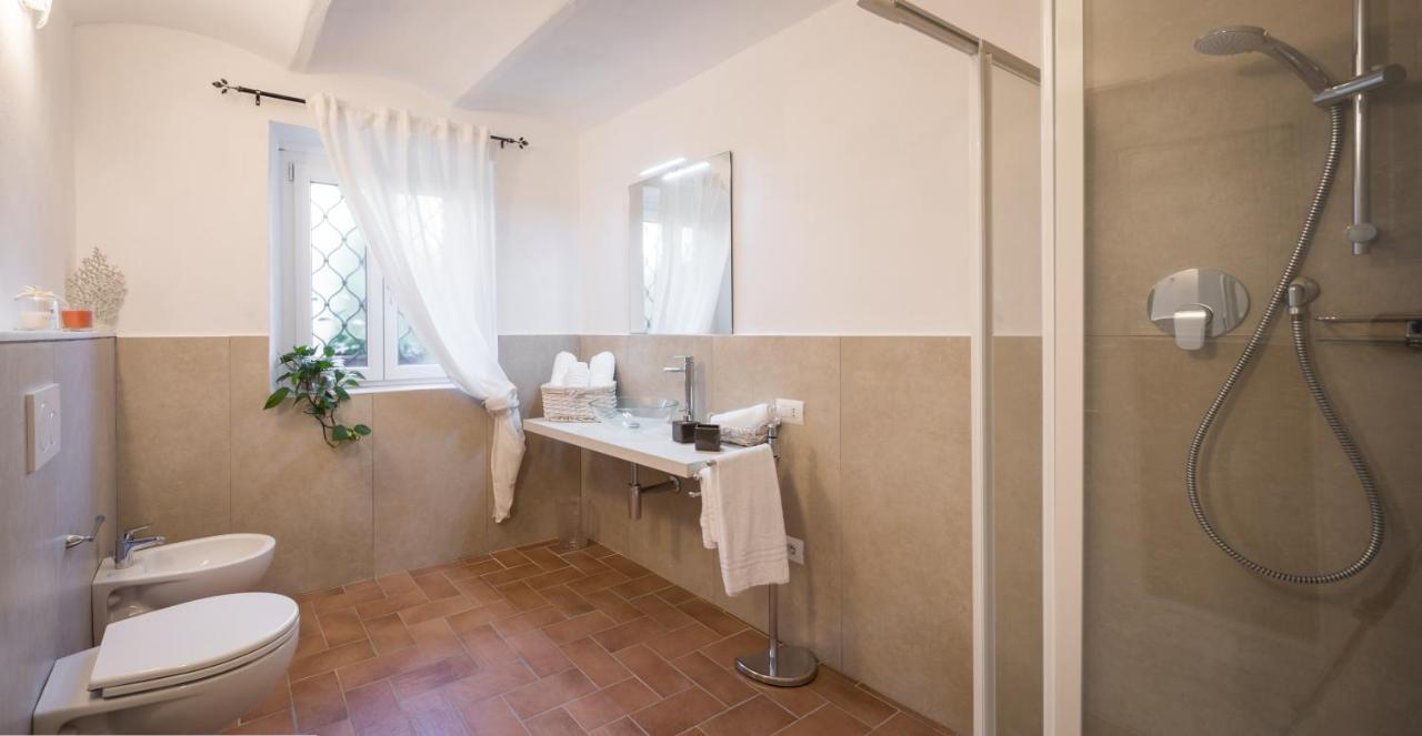 La Crociata Bed & Breakfast ซาร์ซานา ภายนอก รูปภาพ