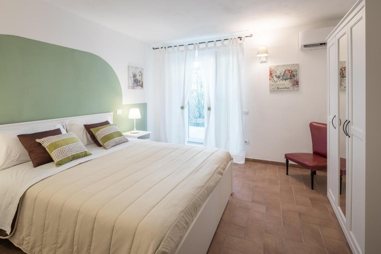 La Crociata Bed & Breakfast ซาร์ซานา ภายนอก รูปภาพ