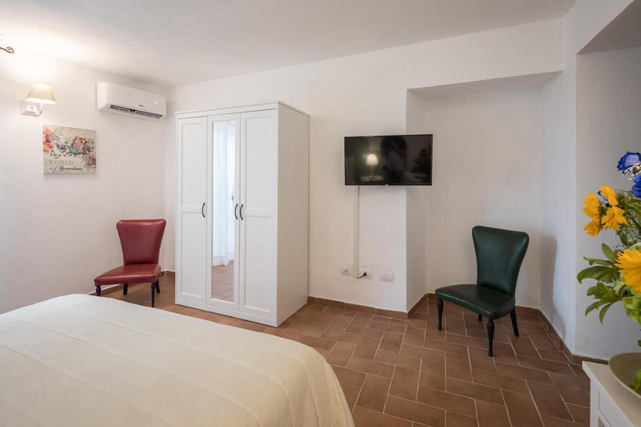La Crociata Bed & Breakfast ซาร์ซานา ภายนอก รูปภาพ