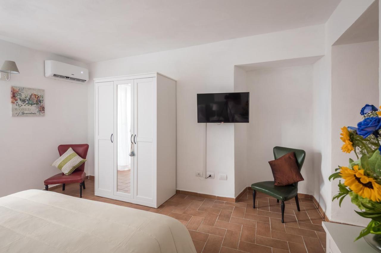 La Crociata Bed & Breakfast ซาร์ซานา ภายนอก รูปภาพ