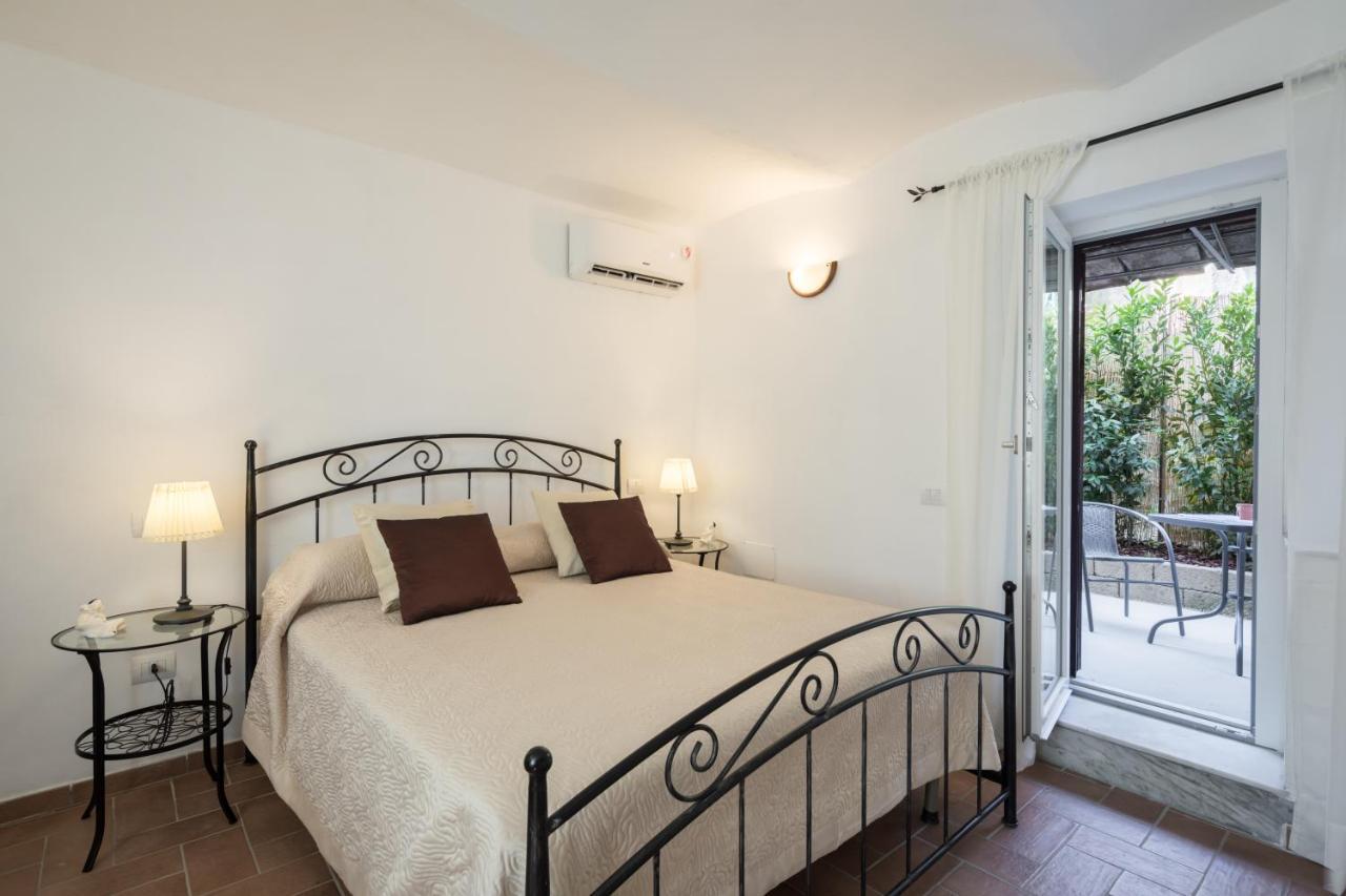 La Crociata Bed & Breakfast ซาร์ซานา ภายนอก รูปภาพ