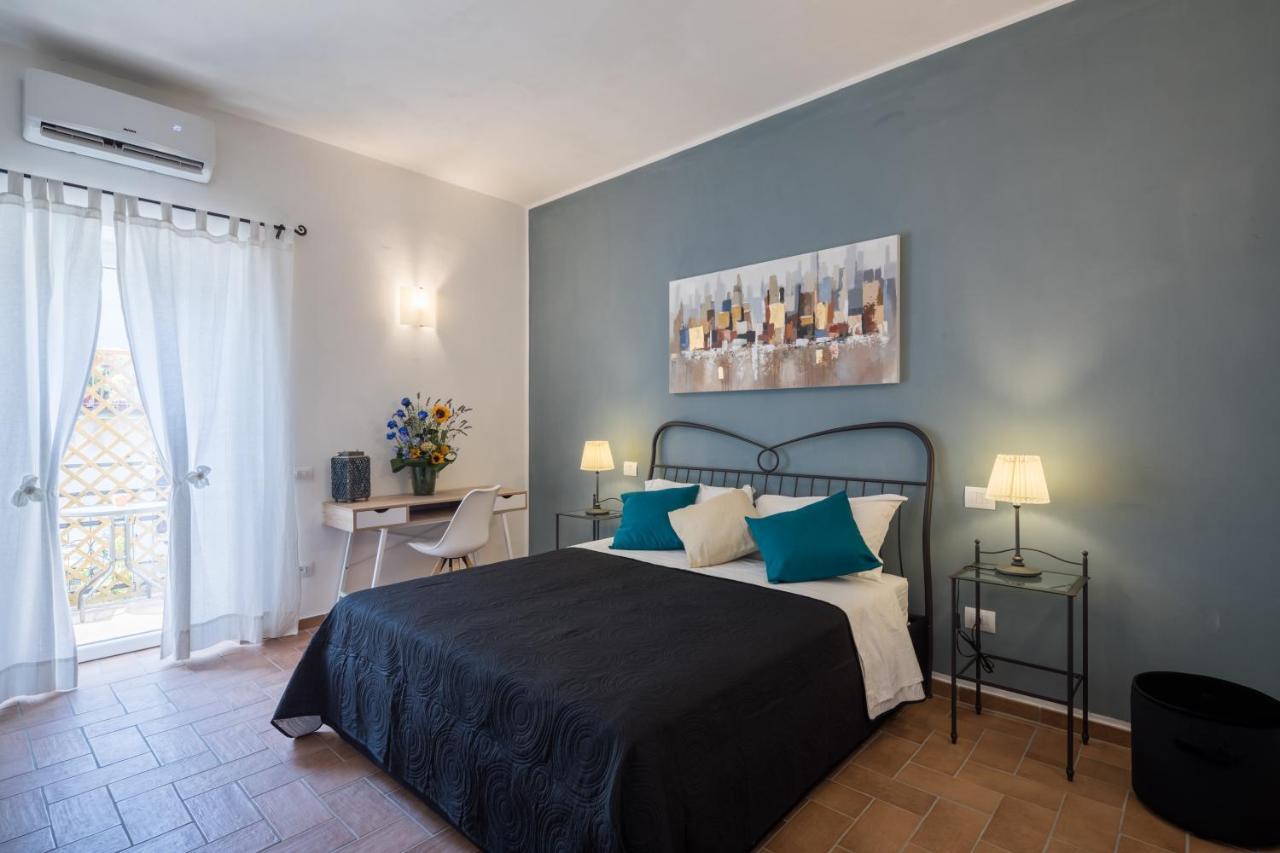 La Crociata Bed & Breakfast ซาร์ซานา ภายนอก รูปภาพ